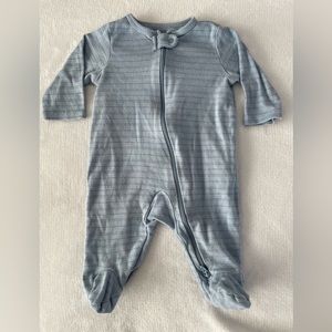 Double zipper footie